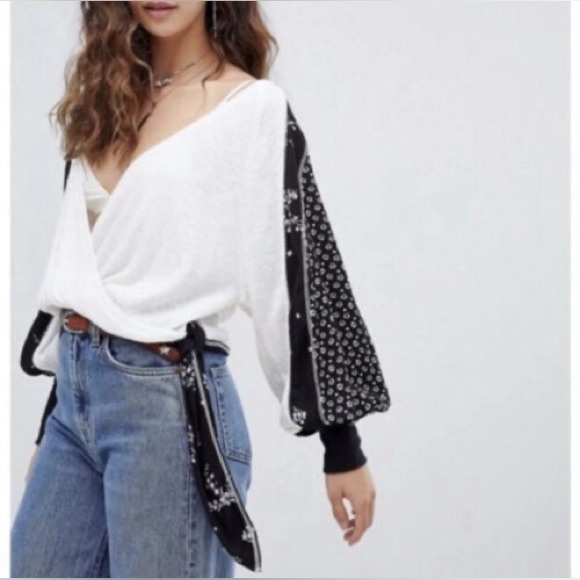 Free People Auxton thermal wrap top size medium VGUC - Picture 9 of 10